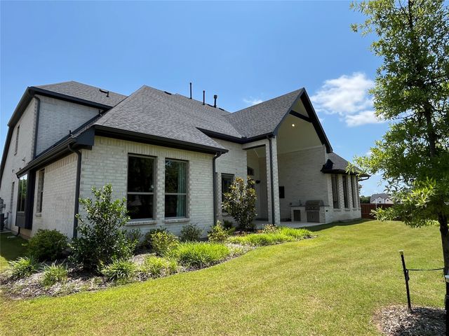 2403 Royal Dove Lane, Mansfield, TX 76063