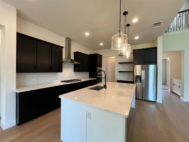 2403 Royal Dove Lane, Mansfield, TX 76063