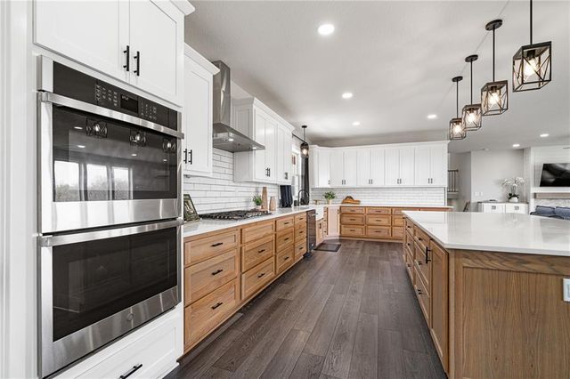 24218 NE 136th Street, Excelsior Springs, MO 64024