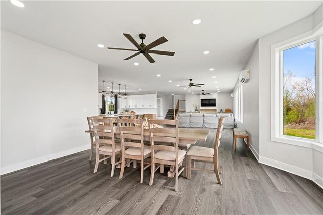 24218 NE 136th Street, Excelsior Springs, MO 64024