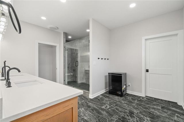 24218 NE 136th Street, Excelsior Springs, MO 64024