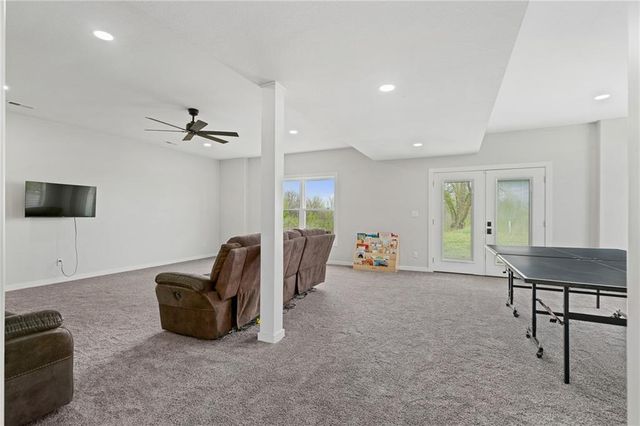 24218 NE 136th Street, Excelsior Springs, MO 64024