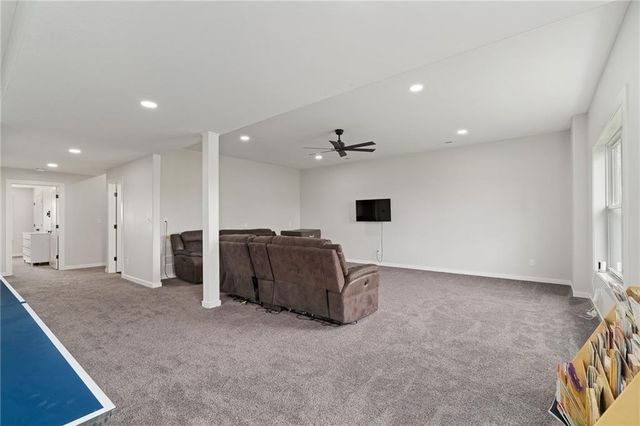24218 NE 136th Street, Excelsior Springs, MO 64024