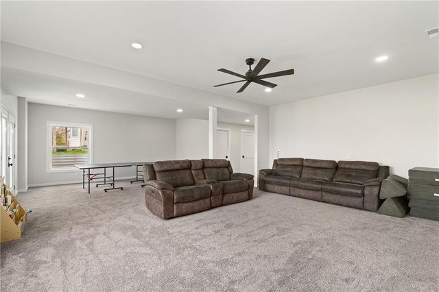 24218 NE 136th Street, Excelsior Springs, MO 64024