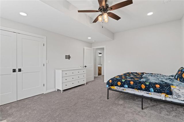 24218 NE 136th Street, Excelsior Springs, MO 64024