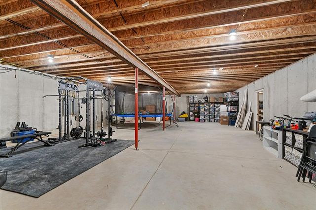 24218 NE 136th Street, Excelsior Springs, MO 64024