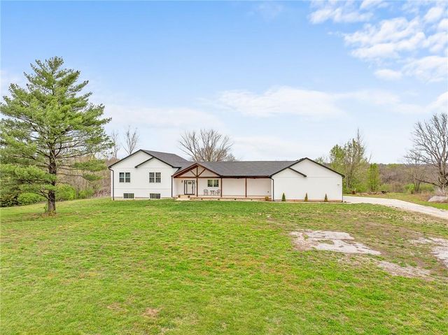 24218 NE 136th Street, Excelsior Springs, MO 64024