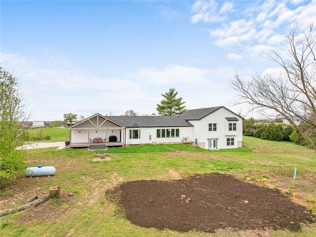 24218 NE 136th Street, Excelsior Springs, MO 64024