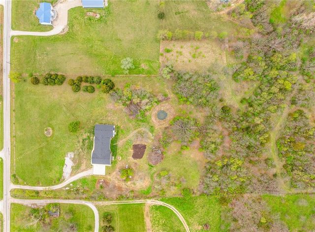 24218 NE 136th Street, Excelsior Springs, MO 64024