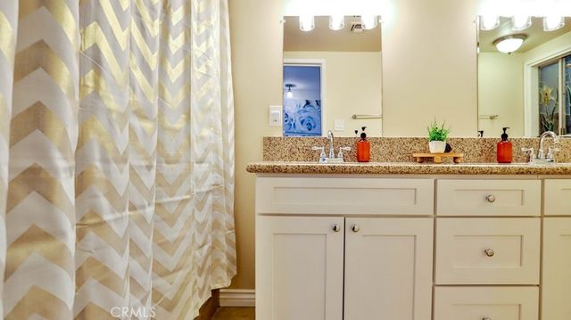 138 Green Oaks Drive, Riverside, CA 92507