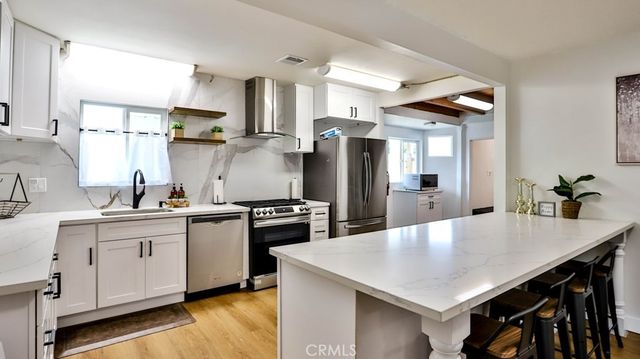 138 Green Oaks Drive, Riverside, CA 92507