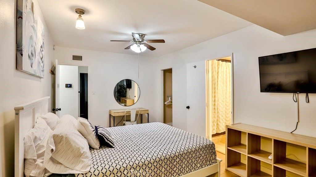 Image 20 of property listing at 138 Green Oaks Drive, Riverside, CA 92507