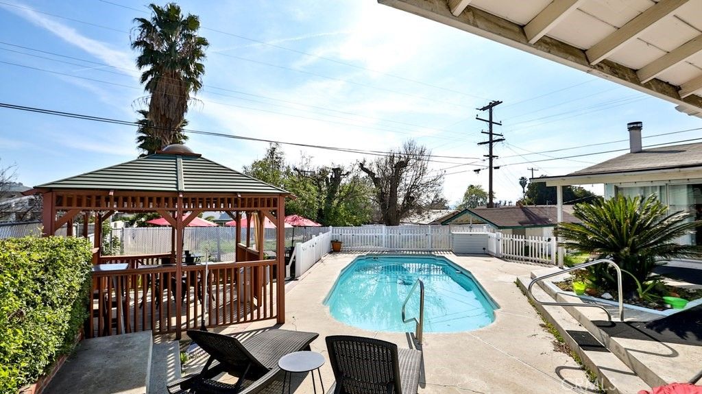 Image 46 of property listing at 138 Green Oaks Drive, Riverside, CA 92507
