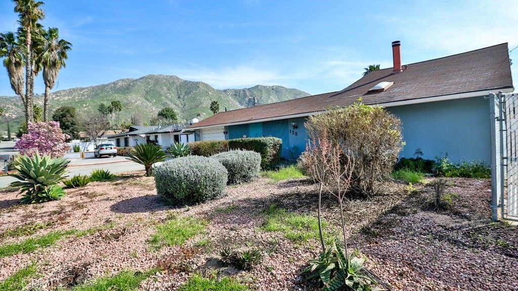 Image 58 of property listing at 138 Green Oaks Drive, Riverside, CA 92507