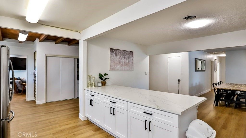 Image 6 of property listing at 138 Green Oaks Drive, Riverside, CA 92507