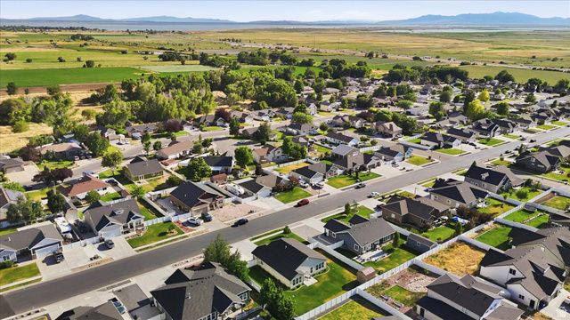 1238 W 3225 S, Perry, UT 84302