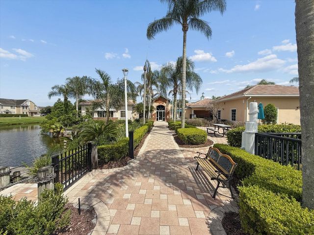 6609 LAKE PEMBROKE PLACE, Orlando, FL 32829