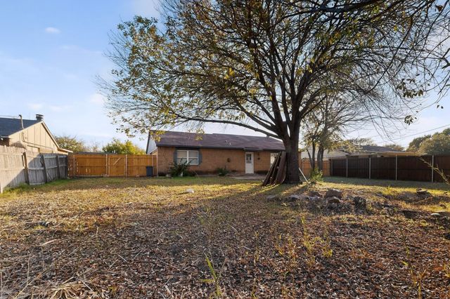 6805 Newcastle Place, North Richland Hills, TX 76182