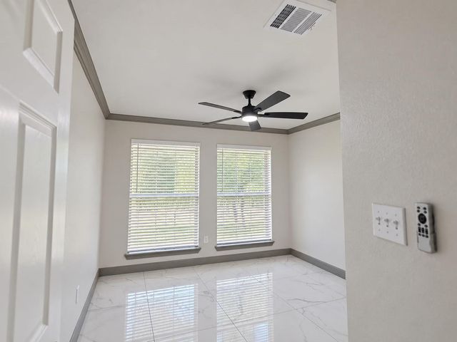 405 Post Oak Drive, Baytown, TX 77520