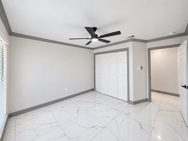 405 Post Oak Drive, Baytown, TX 77520