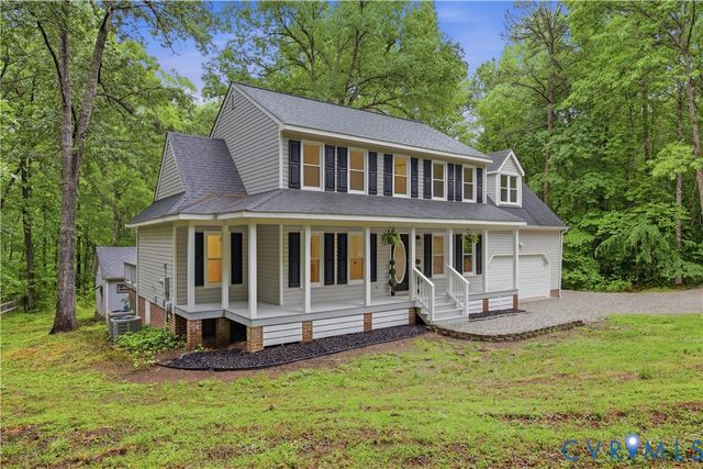 2150 Eastwood Pine Ct, Moseley, VA 23120