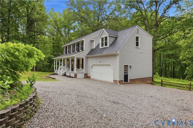 2150 Eastwood Pine Ct, Moseley, VA 23120