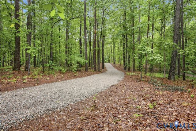 2150 Eastwood Pine Ct, Moseley, VA 23120