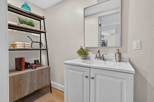 47 Southville Rd, Southborough, MA 01772
