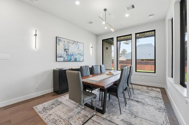 31 Welston Terrace Drive, Tomball, TX 77375