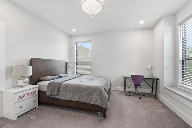 31 Welston Terrace Drive, Tomball, TX 77375