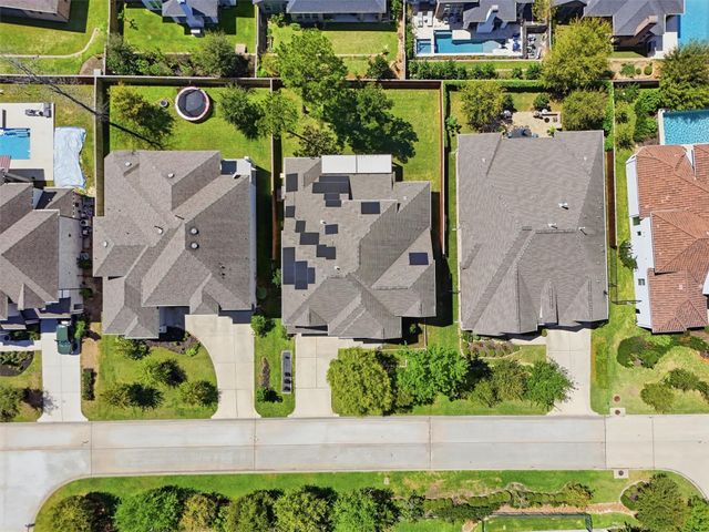 31 Welston Terrace Drive, Tomball, TX 77375