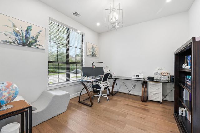 31 Welston Terrace Drive, Tomball, TX 77375