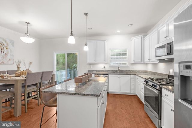 213 HIDDEN BROOK DR, Fredericksburg, VA 22405
