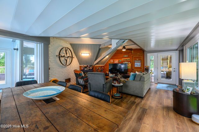 210 Gangplank Road, New Bern, NC 28562