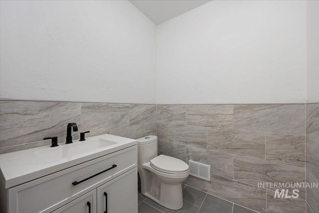 507 Main Ave W Suite 100, Twin Falls, ID 83301 photo 10