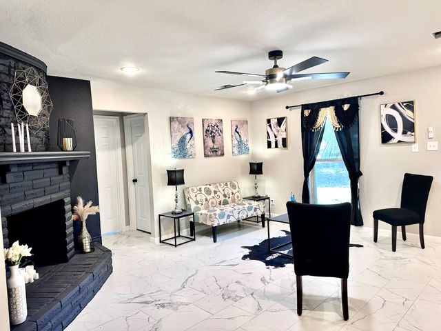 15123 Kaler Road, Houston, TX 77060