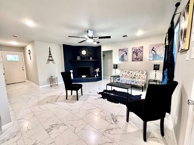 15123 Kaler Road, Houston, TX 77060