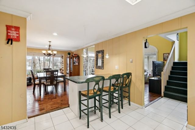 118 Coppertree Ct, Edison Twp., NJ 08820