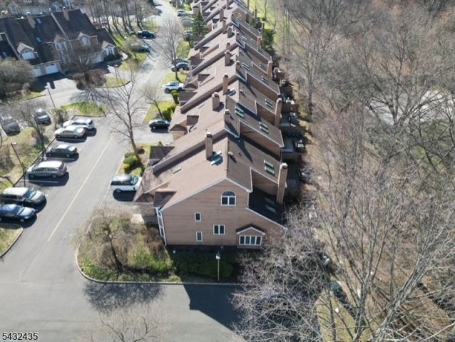 118 Coppertree Ct, Edison Twp., NJ 08820