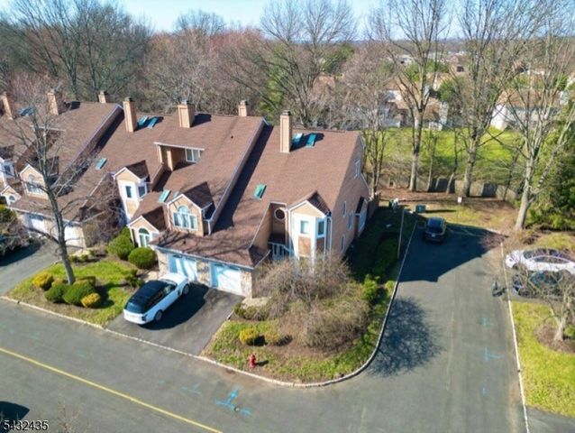 118 Coppertree Ct, Edison Twp., NJ 08820