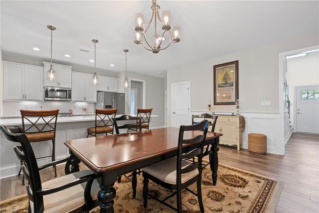 4646 Longleaf Place, Chesapeake, VA 23321