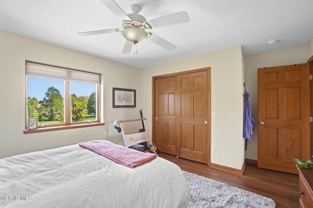 1077 Springcrest Drive, Waterville, OH 43566