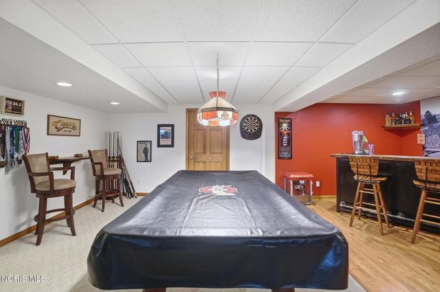 1077 Springcrest Drive, Waterville, OH 43566