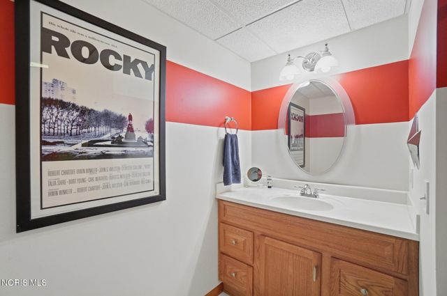 1077 Springcrest Drive, Waterville, OH 43566