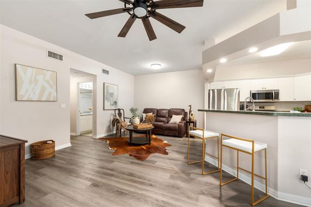 10510 NW 28TH PLACE, Gainesville, FL 32606