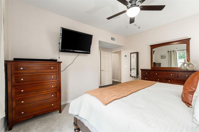 10510 NW 28TH PLACE, Gainesville, FL 32606