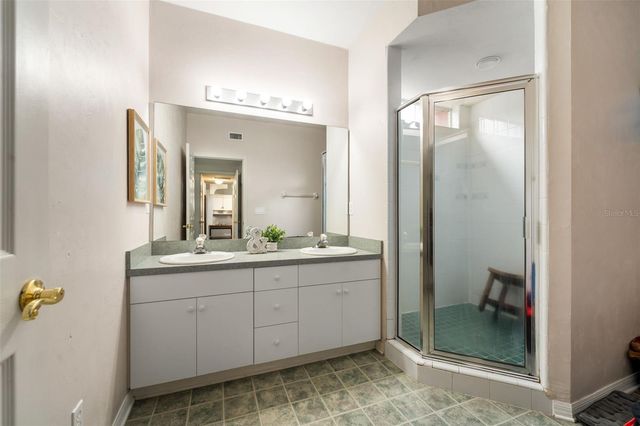 10510 NW 28TH PLACE, Gainesville, FL 32606