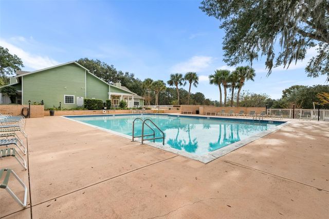 10510 NW 28TH PLACE, Gainesville, FL 32606