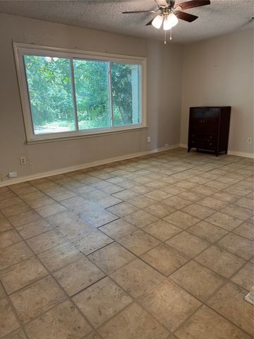 5624 Volder Drive, Fort Worth, TX 76114