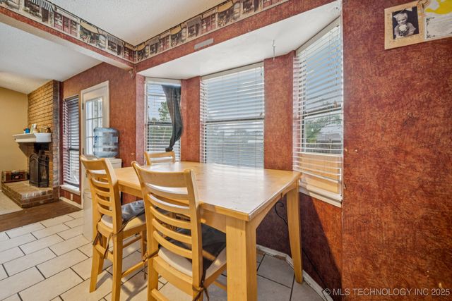 8102 N 121st East Avenue, Owasso, OK 74055